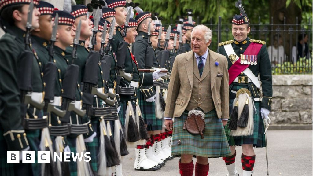 king-and-queen-begin-summer-stay-in-scotland-at-balmoral