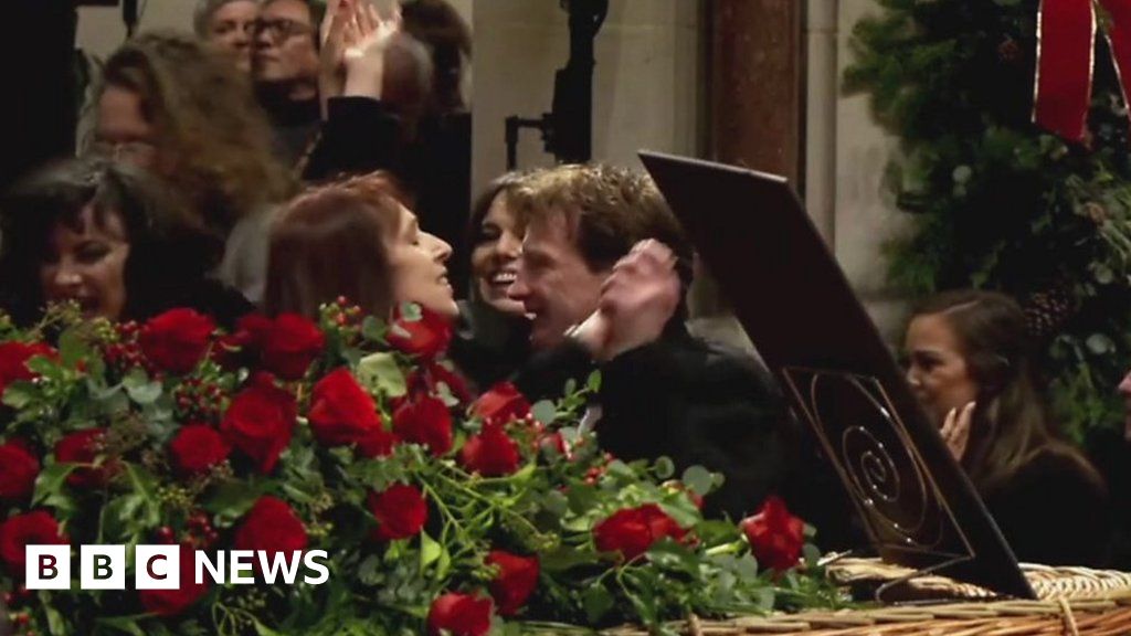 music-and-dancing-at-shane-macgowan's-funeral