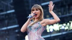 taylor-swift:-ticketmaster-sorry-for-disabled-ticket-rule