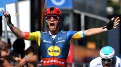 giro-d'italia:-jonathan-milan-sprints-to-victory-on-stage-four